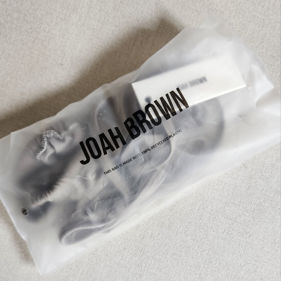 Joah Brown Triangle Top - Picture 2 of 5